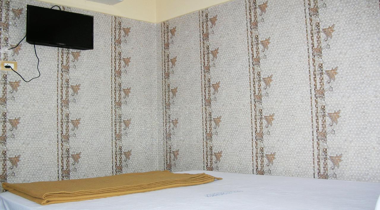Sbs Residency Tirupati Hotel Renigunta Habitación foto